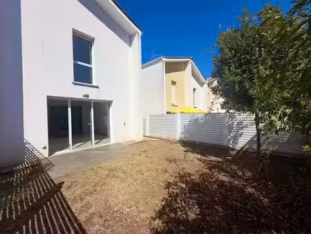 location maison 4 pièces 90 m² à saint-médard-en-jalles (33160)  1 478 €