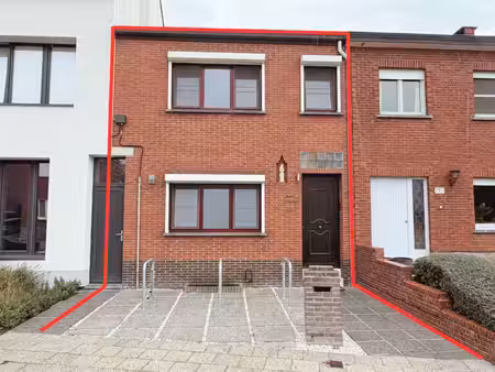huis te koop in hove met 3 slaapkamers