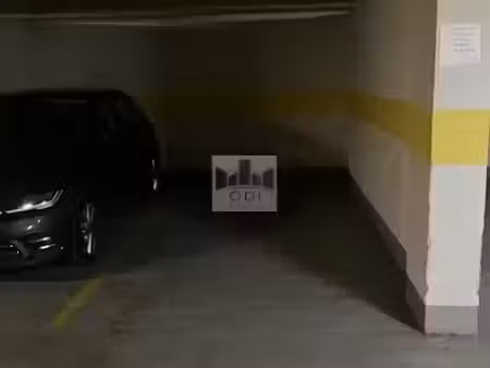 location parking 15 m² à paris 16ème (75016)  125 €