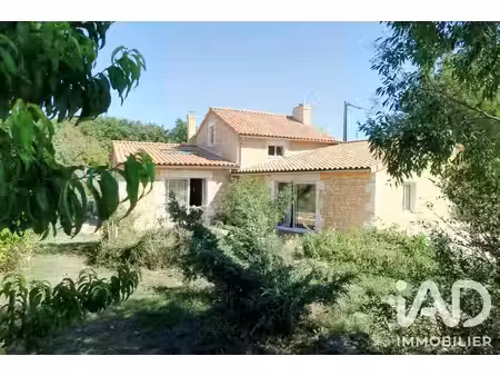 domaine à leignes-sur-fontaine (86300)