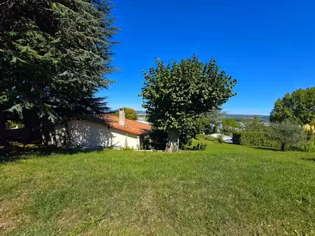 propriété - maison avec piscine et dépendances sur 1 7 ha