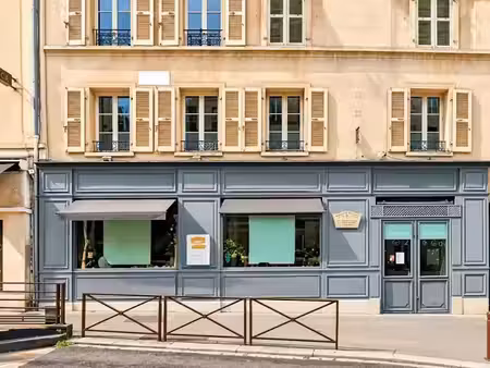 location locaux professionnels 138 m² à versailles (78000)  6 670 €