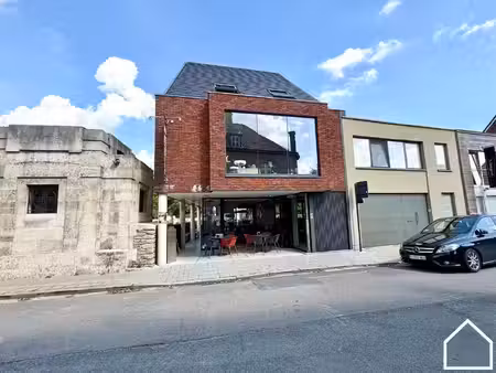 commercieel te koop in vlamertinge met 3 slaapkamers