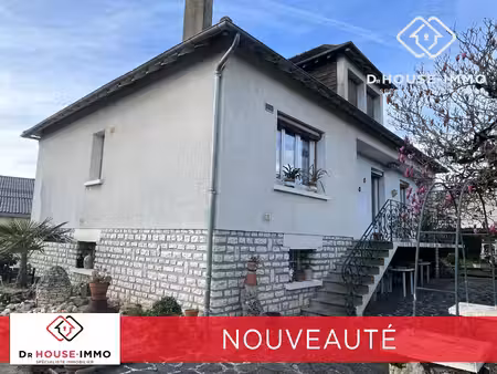 maison de ville avec sous-sol - dépendance - le tout avec 138 m² habitables - terrain clos