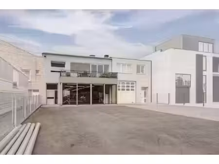 commercieel te koop in kuurne