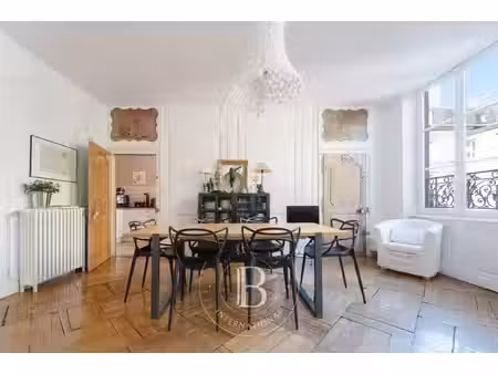 exclusivité - nancy – cathédrale – duplex de caractère de 235 m² avec garage