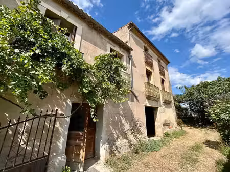 maison de caractère à rénover – 220 m² environ  dépendances et jardin – neffiès