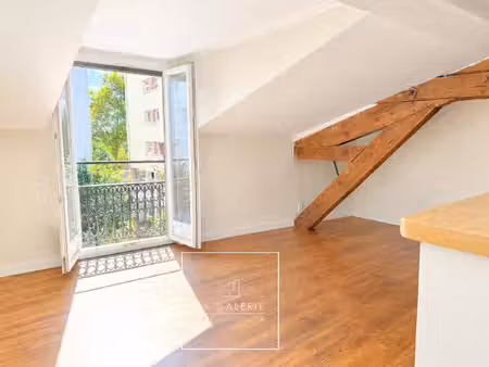 avenue de muret – t2 atypique avec charme de l’ancien – dernier étage