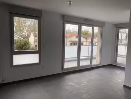 t2 neuf avec terrasse – 3 avenue albert bedouce 31400 toulouse