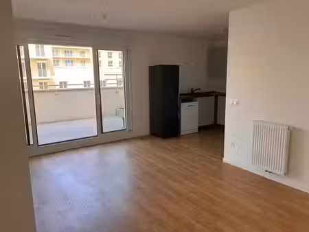 location appartement 4 pièces 72 m² à bordeaux (33000)