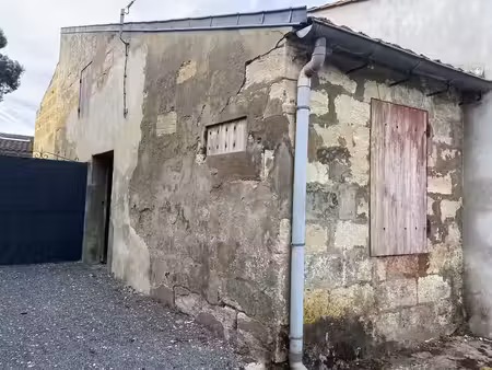 vente divers 1 pièce 23 m² pauillac (33250)
