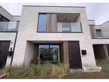 huis te huur in oostende met 3 slaapkamers