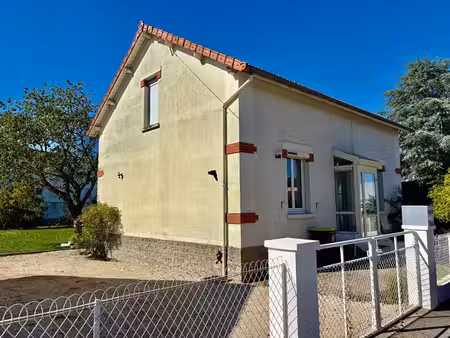 maison genelard 6 pièce(s) 107 m2