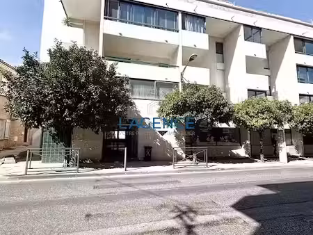vente locaux professionnels 2 pièces 49 m² à hyeres (83400)  109 000 €