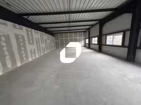 location bureaux saint pierre du perray 91280 150m²