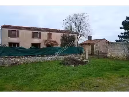 vente maison 4 pièces 98 m² à trizay (17250)  99 999 €