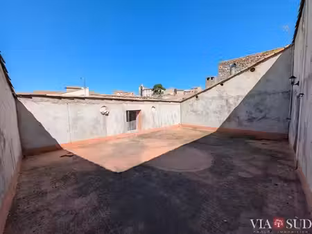 vente maison 8 pièces 195 m² à lespignan (34710)  107 000 €