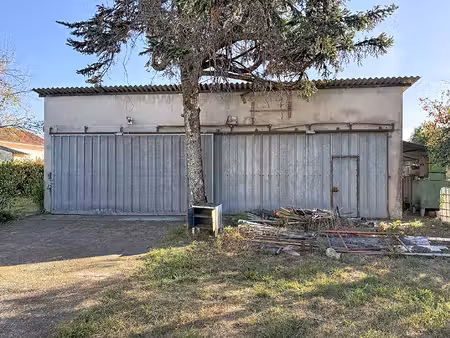 garage 1 pièce 80 m2