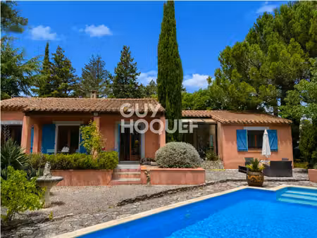 5 min nord-est carcassonne - villa trois chambres  garage  piscine sur terrain 1074 m²