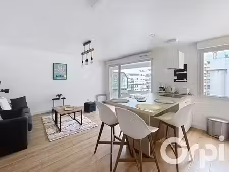 location appartement 2 pièces 45 m² à villeurbanne (69100)