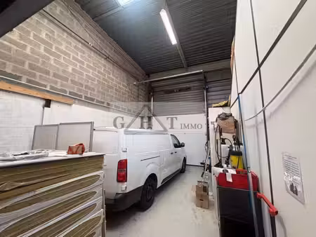 vente entrepôt vaux le penil 77000 245m²