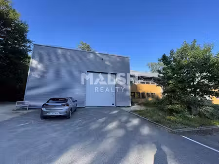 location local d’activités 520m²