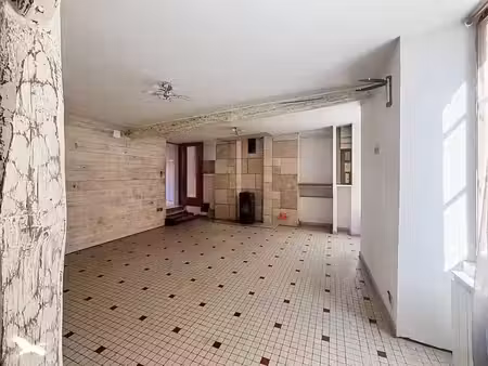 vente maison 5 pièces 81 m² à neuvy-le-roi (37370)  130 000 €
