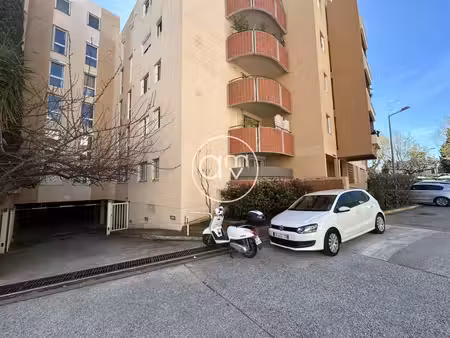location parking hyeres 83400