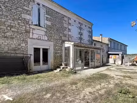 vente maison 5 pièces 113 m² à saint-sulpice-d'arnoult (17250)  163 400 €