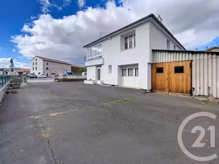 vente maison 5 pièces 164.13 m² à saint-christophe-sur-dolaison (43370)  220 000 €