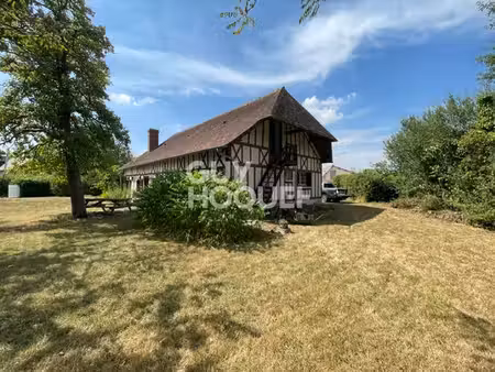 10 km de bernay  mesnil en ouche  dans un petit hameau.