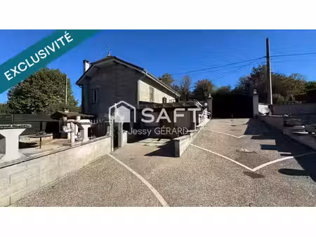 groslée – propriété de 195 m² – 6 chambres – piscine – garage ouvert – dépendance – terrai
