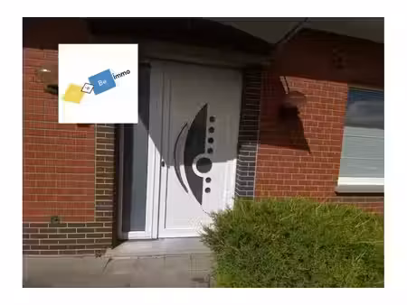 villa à vendre avec garage et terrasse   luingne (vbe68171)