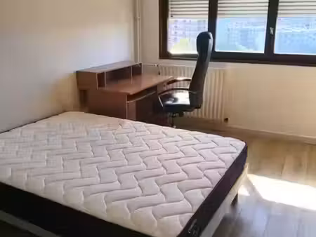 location appartement 4 pièces 80 m² à vandœuvre-lès-nancy (54500)
