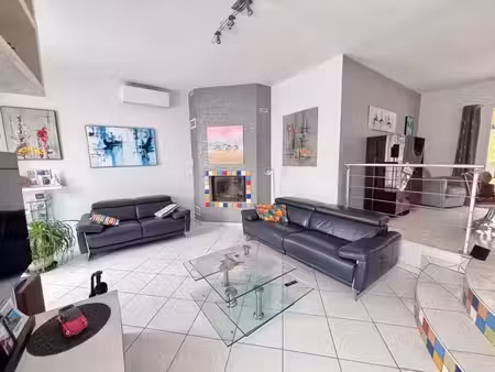 vente maison 6 pièces 181 m² fontaine-le-comte (86240)