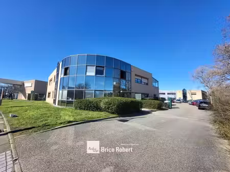 vente bureaux 843m²