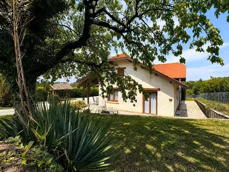 maison familiale de 7 pièces et 154 m² - aix-les-bains - terrain de 1 689 m²