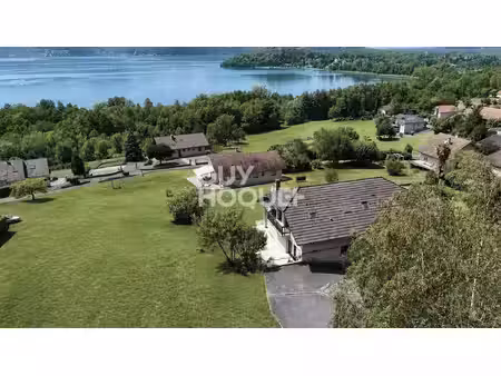 villa 6 pièces de 166m² avec vue imprenable sur le lac du bourget