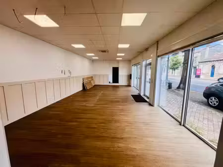 location commerce bordeaux 33000 300m²
