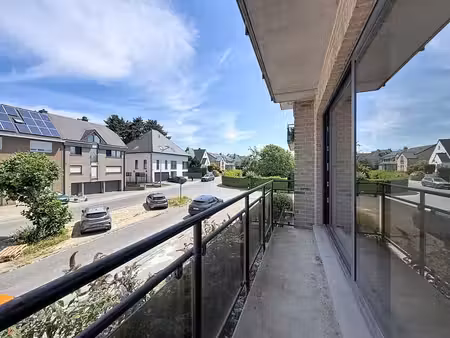 lumineux appartement 3 chambres avec terrasse