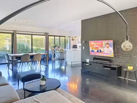 sint pieters leeuw - villa standing 216 m² - 4 ch. - piscine