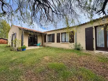 vente maison 5 pièces 121 m² à saint-jean-d'angle (17620)  294 000 €
