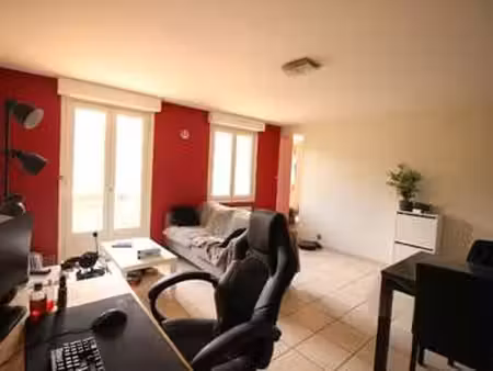 location appartement 2 pièces à cherbourg-octeville (50100) : à louer 2 pièces / 55m² cher