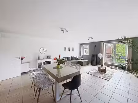 appartement 3 chambres avec parking et jardin commun à spy