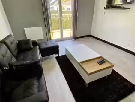 location appartement 1 pièce 9 m² à compiègne (60200)
