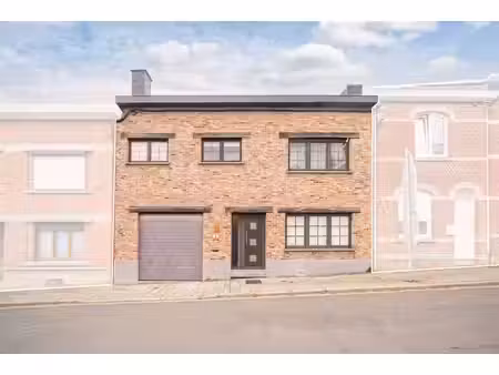 maison 5 chambres rénovée avec spacieux jardin à seraing