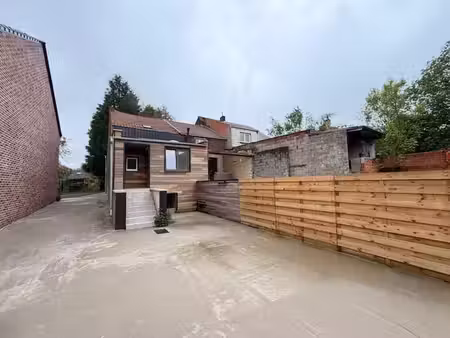 maison 3 façades entièrement rénovée dans un environnement c