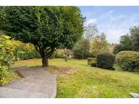 vaucresson - maison familiale avec grand jardin arboré et terrasses