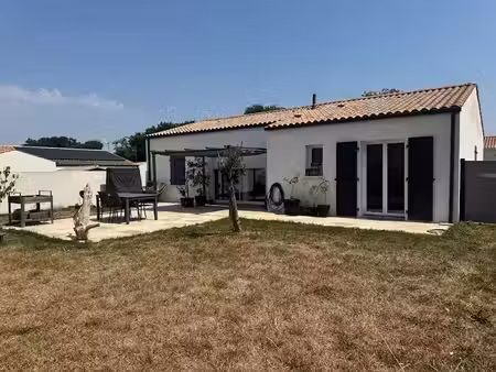 vente maison 4 pièces 90 m² à vergeroux (17300)  299 250 €