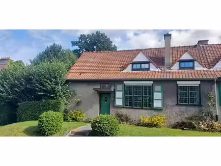 mson de charme ds le logis  jardin arboré pce d'eau  veranda